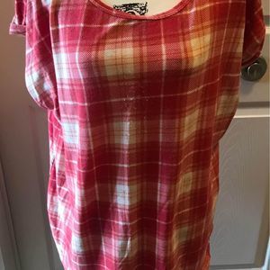 Cool Melon Women’s plus size 3x red and white plaid shirt
